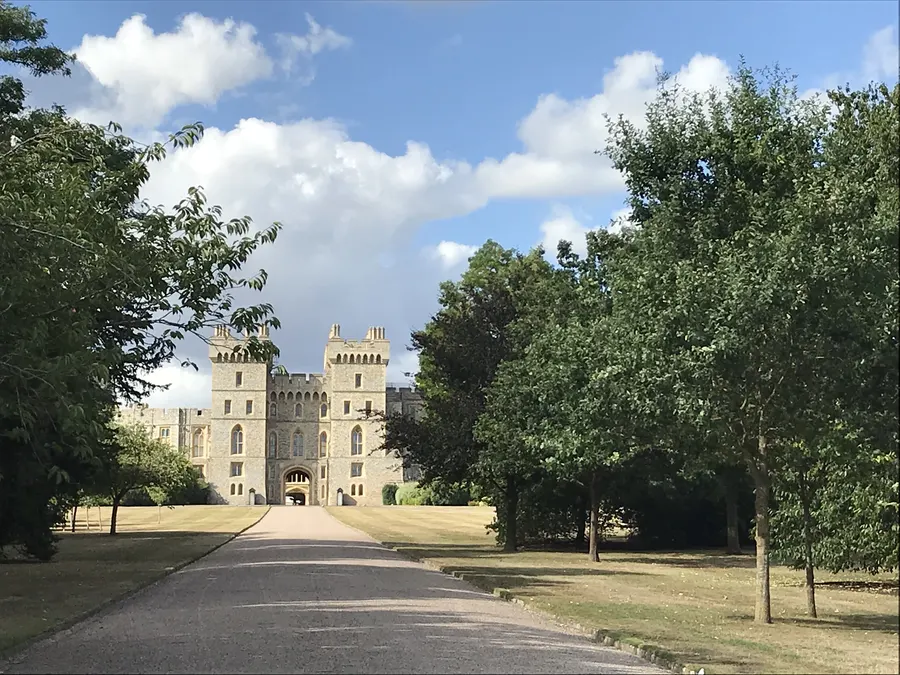 London to Windsor Castle Half Day Tour